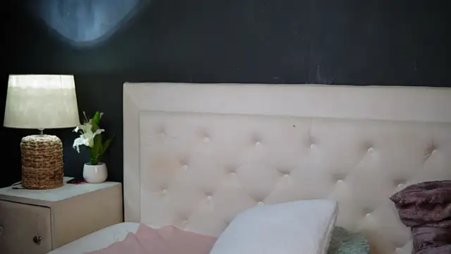 DaliaParis webcam