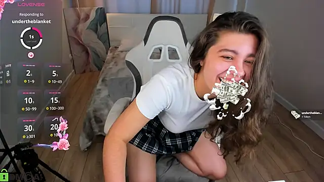 Trisha_Moore webcam