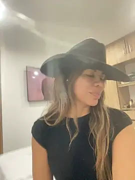Valen_Milf4u webcam