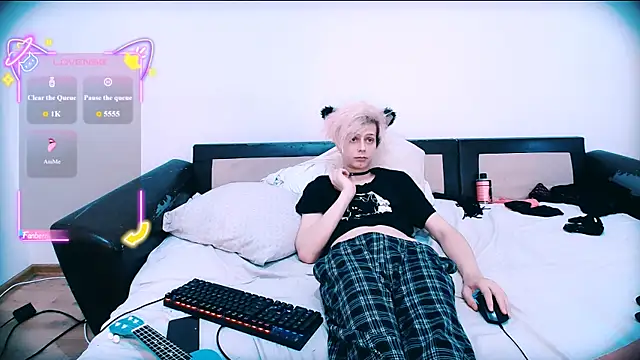 Littlepinkcat webcam