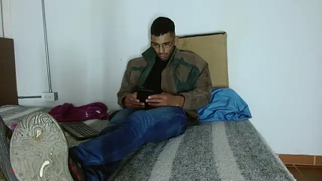 JohanyLatino webcam
