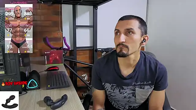 Marck_Muscle webcam