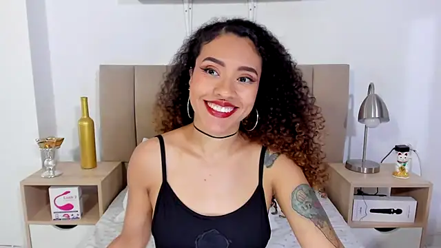 Zoe_Gruber webcam