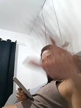 ofjuliaa webcam