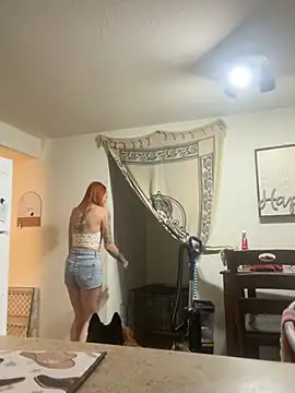 ThornsandHoney webcam