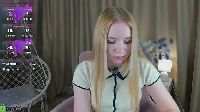 Linda__Bloom webcam