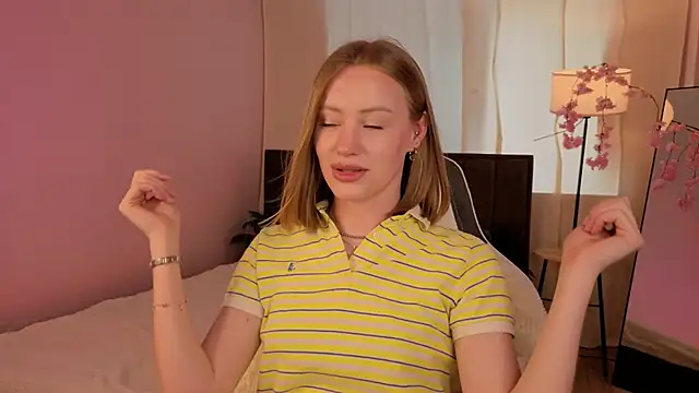 EvaHamilton webcam