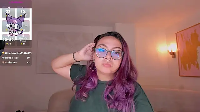 LoiseHarper webcam