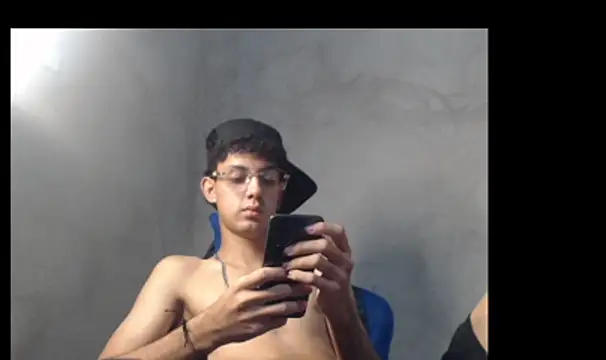 Garu_hot19 webcam