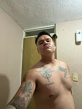 LatinoLeones webcam