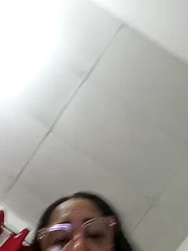 adrianahot51 webcam