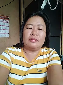 Lovelywoman43 webcam