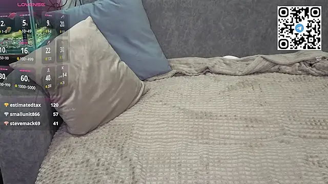 Mia_E1fie02 webcam
