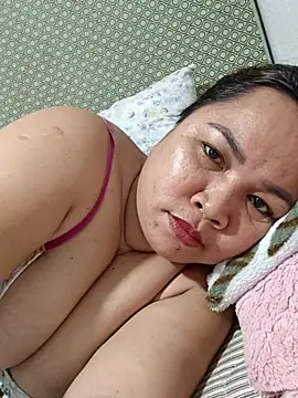 Sweetlorie_83 webcam