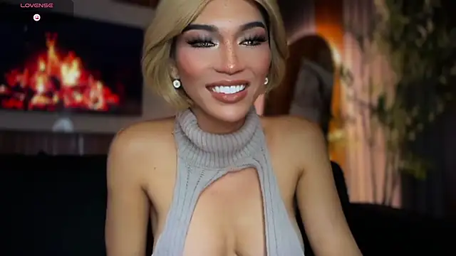 Model: Maria_Manika