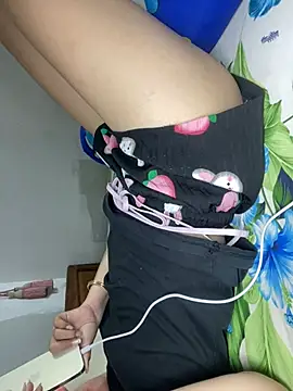 Almira6868 webcam