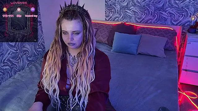 Miss_Maya_Mils webcam