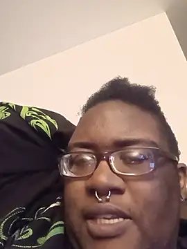 FriskyBismuthXXX webcam