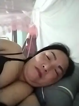 Naaya8109 webcam