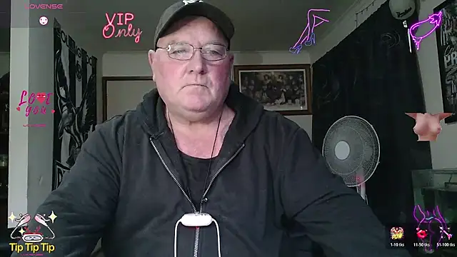 KINKYBLUEYES69