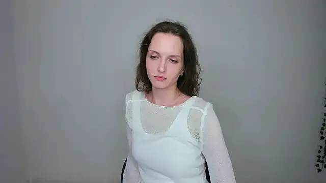 Ariadna_Shy webcam