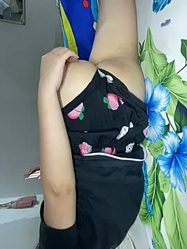 Almira6868 webcam