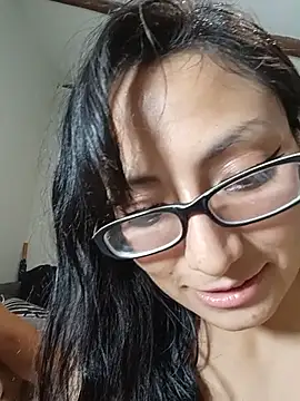 LucyCherry69 webcam