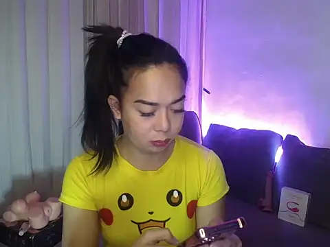 femininetranscummer webcam