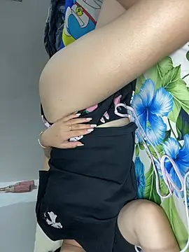 Almira6868 webcam