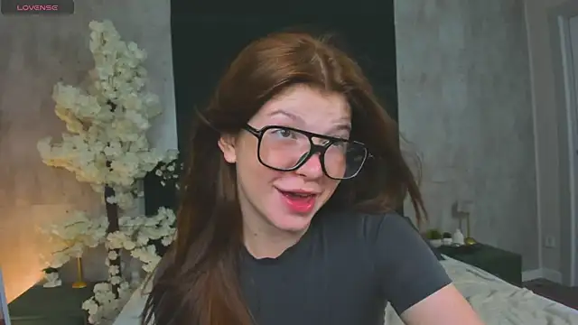 Nika_Jonson webcam