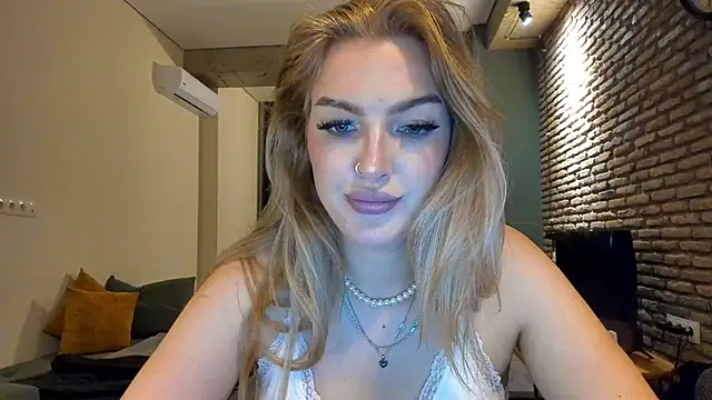 fifteenpoem webcam