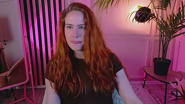 ChloeAster webcam