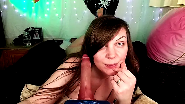 GamerGirlRoxyAndLee webcam