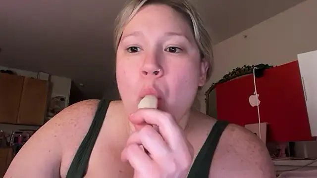PiggyRose webcam
