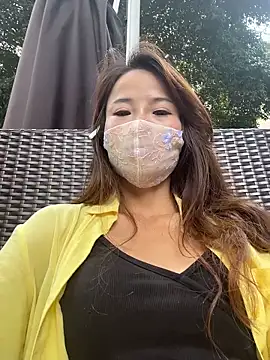 kiss_loo (F milf) - 户外抽插一分钟