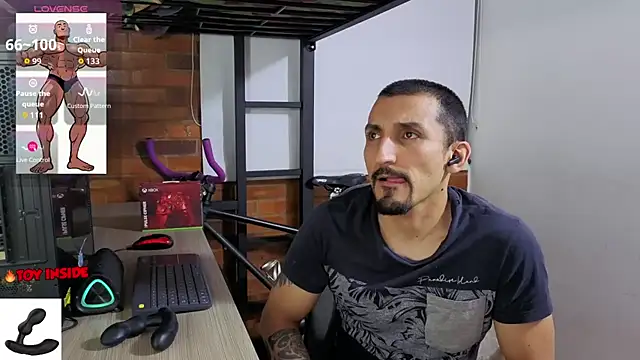 Marck_Muscle webcam