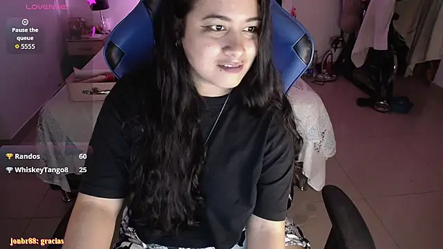 LauraHawkes webcam