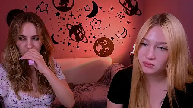 playful_sophie webcam