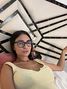 MiaKane99 webcam