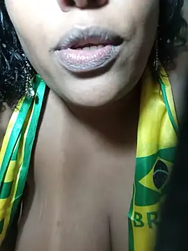 Maliaebonyfetish webcam