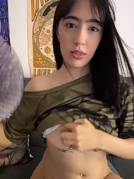 HinaSweet webcam
