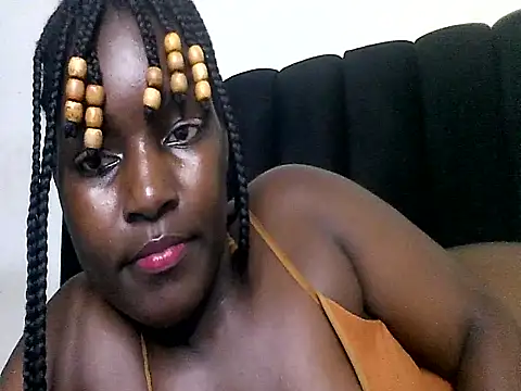MoonlighMaya webcam