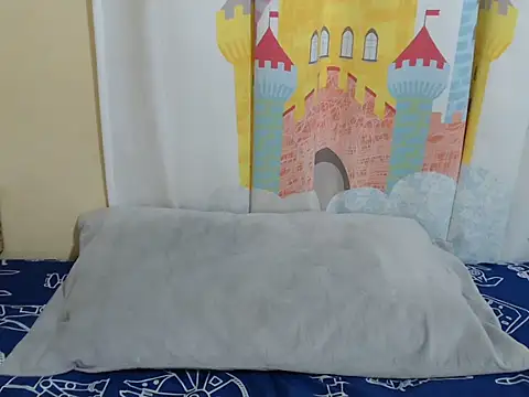 zeina_gen webcam