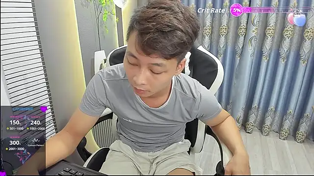Naughty___asian webcam