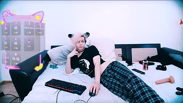 Littlepinkcat webcam