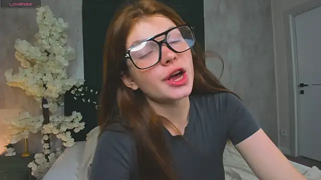 Nika_Jonson webcam