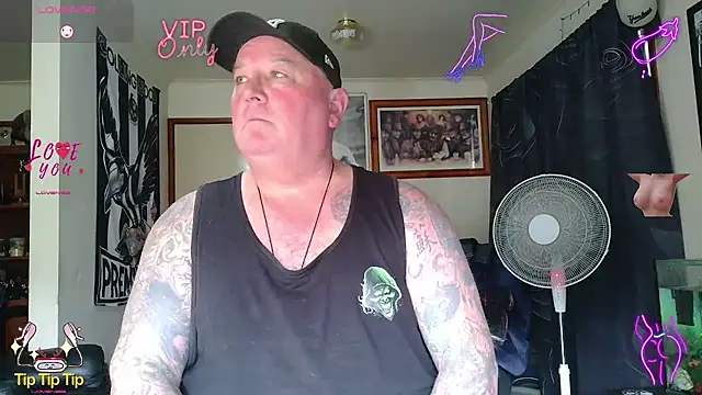 KINKYBLUEYES69 webcam