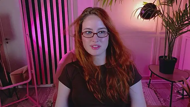 ChloeAster webcam