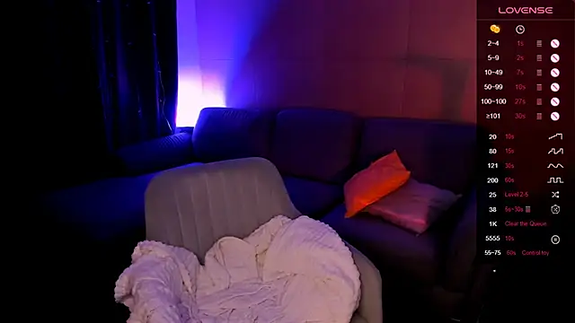 AnyaTaylor_ webcam