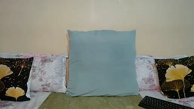 DiamondLuv29 webcam